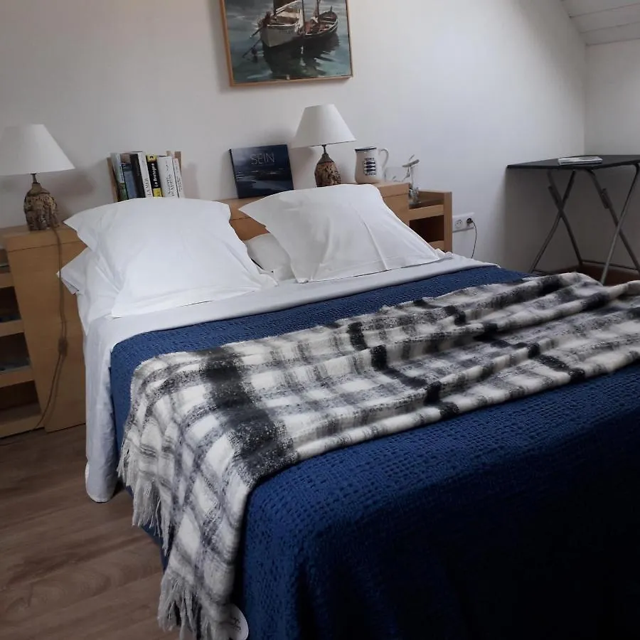 The, Cafe Et Chocolat Bed & Breakfast Ile de Sein