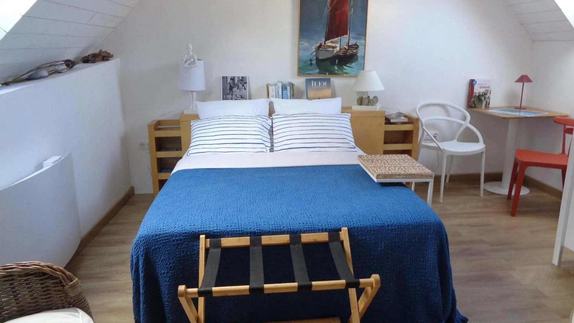 The, Cafe Et Chocolat Bed & Breakfast Ile de Sein